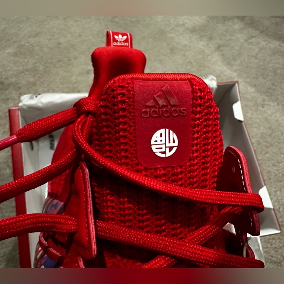 Adidas Ultraboost CNY size 12 men’s - Picture 3 of 6